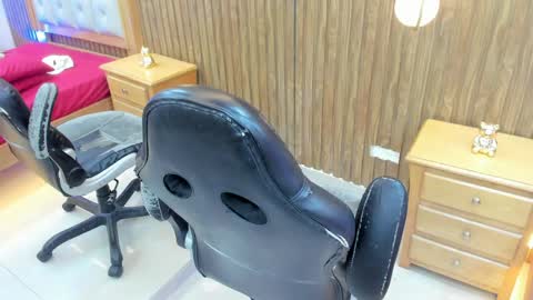 jordi_mack online show from April 2026 12:48:01 AM