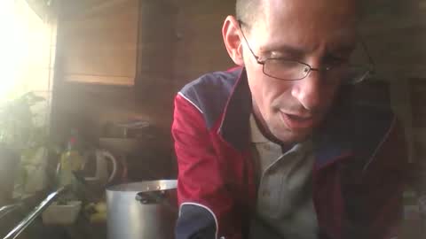 Snapshot of jos39a chatting on February 2026 03:56:02 PM jos39a online show from February 2026 03:56:02 PM