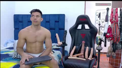 jose_rumbero91 online show from April 2026 07:58:01 PM