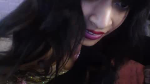 Josefa Lasumi  online show from November 2025 07:28:01 PM