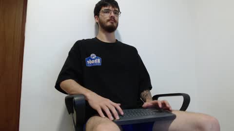 Snapshot of joseh0se chatting on April 2026 01:25:01 AM alejandro online show from April 2026 01:25:01 AM