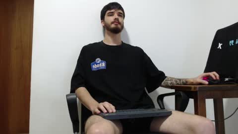 Snapshot of joseh0se chatting on April 2026 01:32:01 AM alejandro online show from April 2026 01:32:01 AM