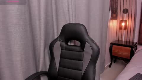 Katalina online show from March 2025 09:37:01 PM