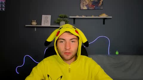 joseph_bear_ online show from September 2025 05:20:02 AM