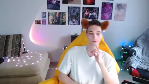 Snapshot of joseph_loy chatting on June 2026 08:50:01 AM joseph_loy online show from June 2026 08:50:01 AM