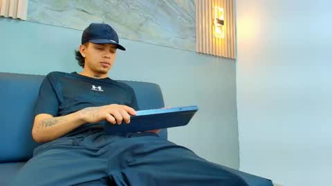 joseph_vans online show from May 2026 11:44:02 PM