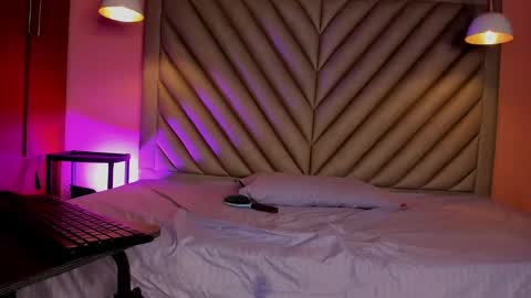 josephinelancaster online show from February 2025 07:41:01 PM