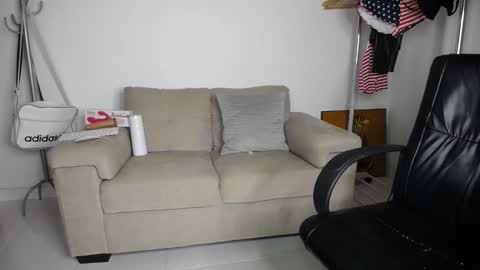 josezaens_ online show from October 2025 09:53:01 AM