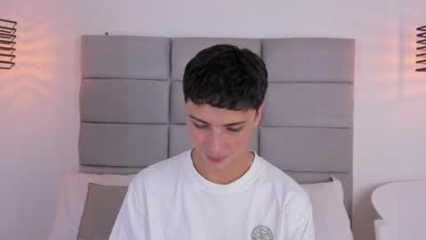 Snapshot of joshclaarktt chatting on April 2026 04:10:02 AM Josh online show from April 2026 04:10:02 AM