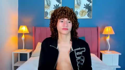 Snapshot of joss_shellby chatting on January 2026 01:49:01 PM joss_shellby online show from January 2026 01:49:01 PM