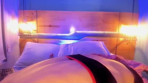 Jostyn Rous online show from March 2026 08:45:01 PM