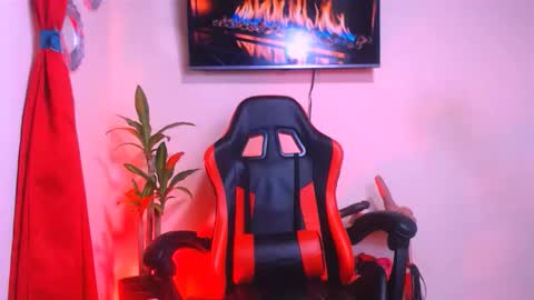 josue_linares online show from June 2026 12:43:01 PM