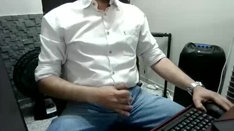 jotacalvarengas online show from April 2026 10:26:01 AM