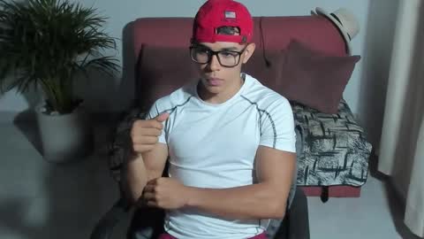 Im Jouliano online show from September 2025 11:37:02 PM