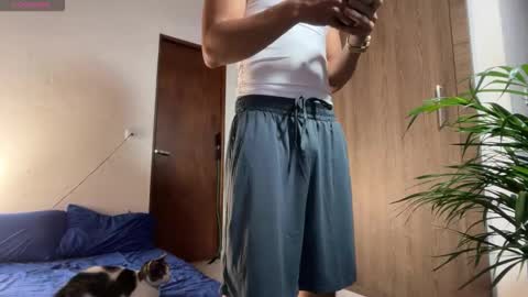 Im Jouliano online show from February 2026 10:57:02 PM