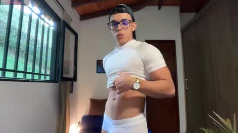 Im Jouliano online show from February 2026 10:21:01 PM