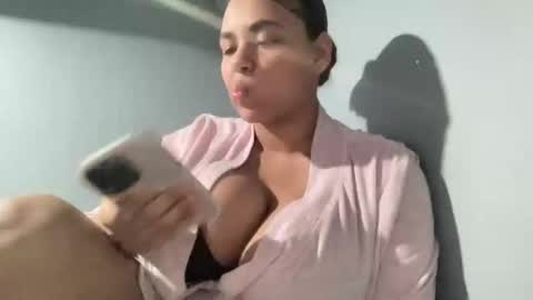 Josousie online show from September 2025 03:28:01 AM