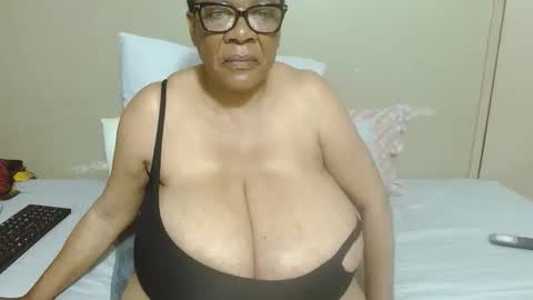 DairyQueen online show from November 2025 12:43:02 AM