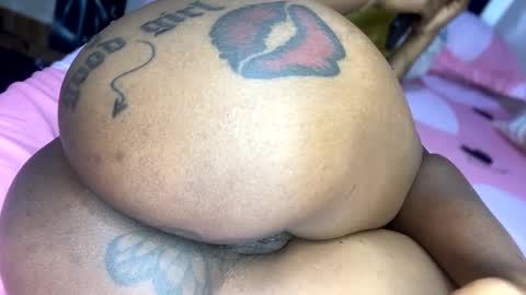 Butterflyass online show from January 2025 04:52:01 AM