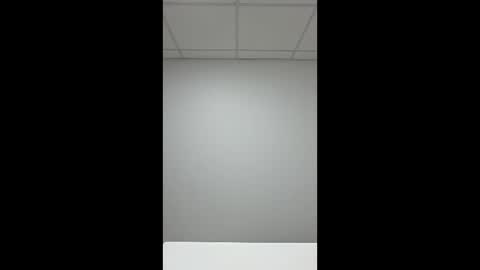 jpl17011996 online show from April 2026 01:19:01 AM