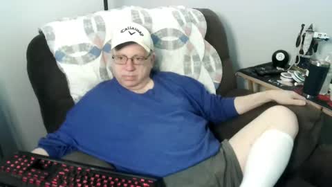 Snapshot of jpmel99 chatting on May 2026 11:03:02 PM jpmel99 online show from May 2026 11:03:02 PM