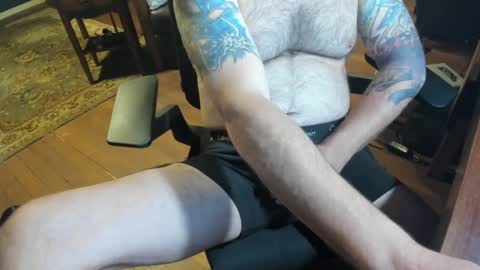 Snapshot of jsimon04 chatting on December 2024 02:33:01 PM jsimon04 online show from December 2024 02:33:01 PM