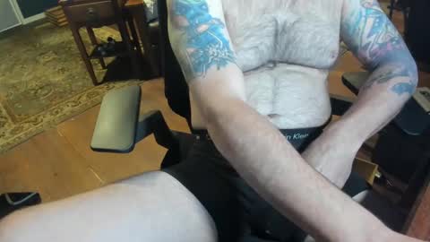 Snapshot of jsimon04 chatting on December 2024 03:06:01 PM jsimon04 online show from December 2024 03:06:01 PM