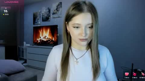 Julia and Julia online show from September 2025 09:31:02 PM