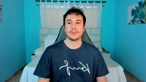 Snapshot of juan__jimenez chatting on June 2026 05:52:01 PM Juan online show from June 2026 05:52:01 PM
