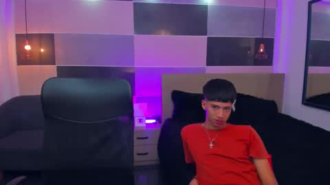 Snapshot of juan_nd_steven chatting on December 2024 07:30:01 AM JuanSteven online show from December 2024 07:30:01 AM