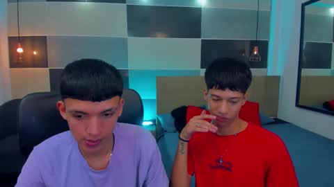Snapshot of juan_nd_steven chatting on December 2024 10:17:02 AM JuanSteven online show from December 2024 10:17:02 AM