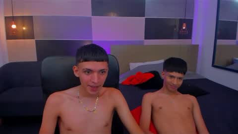Snapshot of juan_nd_steven chatting on January 2025 03:49:02 PM JuanSteven online show from January 2025 03:49:02 PM