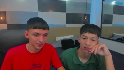 Snapshot of juan_nd_steven chatting on January 2025 04:29:01 AM JuanSteven online show from January 2025 04:29:01 AM