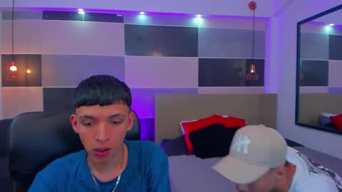 Snapshot of juan_nd_steven chatting on January 2025 04:23:01 AM JuanSteven online show from January 2025 04:23:01 AM