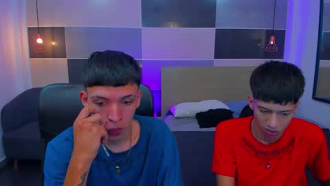 Snapshot of juan_nd_steven chatting on January 2025 07:28:02 AM JuanSteven online show from January 2025 07:28:02 AM