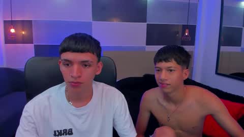Snapshot of juan_nd_steven chatting on January 2025 07:17:02 AM JuanSteven online show from January 2025 07:17:02 AM