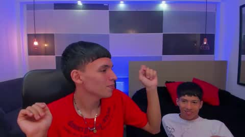 Snapshot of juan_nd_steven chatting on January 2025 01:01:01 PM JuanSteven online show from January 2025 01:01:01 PM