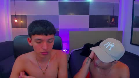 Snapshot of juan_nd_steven chatting on January 2025 04:48:01 AM JuanSteven online show from January 2025 04:48:01 AM