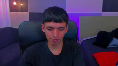 Snapshot of juan_nd_steven chatting on January 2025 07:50:01 AM JuanSteven online show from January 2025 07:50:01 AM