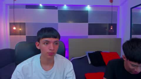 Snapshot of juan_nd_steven chatting on January 2025 05:09:01 AM JuanSteven online show from January 2025 05:09:01 AM