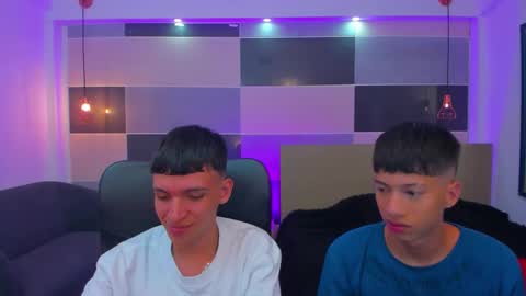 Snapshot of juan_nd_steven chatting on February 2025 04:59:01 AM JuanSteven online show from February 2025 04:59:01 AM