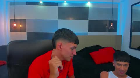 Snapshot of juan_nd_steven chatting on February 2025 04:21:01 AM JuanSteven online show from February 2025 04:21:01 AM