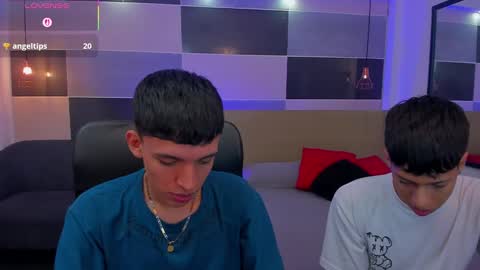 Snapshot of juan_nd_steven chatting on February 2025 12:37:02 PM JuanSteven online show from February 2025 12:37:02 PM
