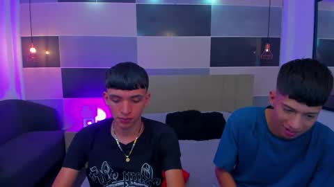 Snapshot of juan_nd_steven chatting on March 2025 04:58:02 AM JuanSteven online show from March 2025 04:58:02 AM