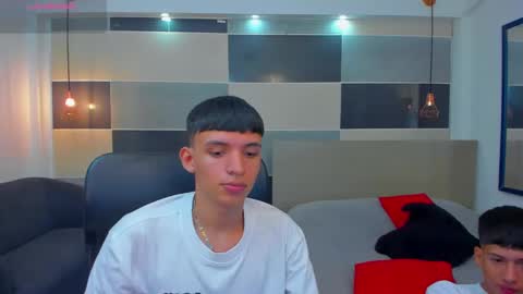 Snapshot of juan_nd_steven chatting on March 2025 12:54:02 PM JuanSteven online show from March 2025 12:54:02 PM