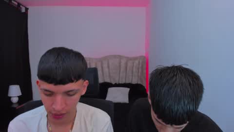 Snapshot of juan_nd_steven chatting on September 2025 02:02:02 AM JuanSteven online show from September 2025 02:02:02 AM