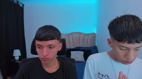 Snapshot of juan_nd_steven chatting on October 2025 04:31:02 AM JuanSteven online show from October 2025 04:31:02 AM