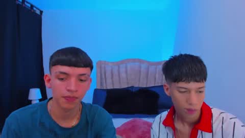 Snapshot of juan_nd_steven chatting on October 2025 04:33:01 AM JuanSteven online show from October 2025 04:33:01 AM