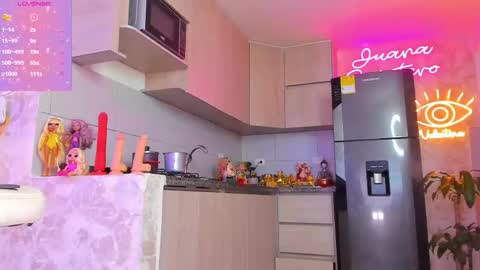 Snapshot of juana18quintero chatting on October 2025 01:00:02 PM JUANA VALENTINA QUINTERO independent model ONLY FANS --- Juanaquintero online show from October 2025 01:00:02 PM