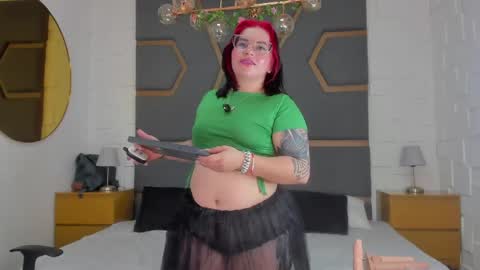 Juana Valkiria online show from May 2026 03:25:02 AM